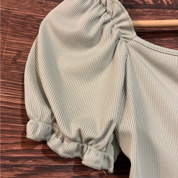 SHEIN Puff Sleeve Crop Top - Light Gray - Picture 3 of 12